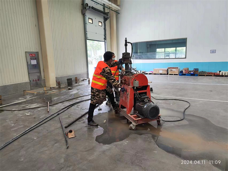 城东厂房地面下沉塌陷注浆加固施工